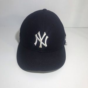 NY Yankees New Era Fitted MOMA Edition 7 3/8